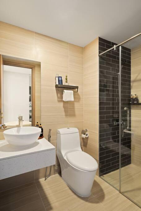 Saigon Staycation, 2brs+1wc, D1, View Bitexco Appartement
